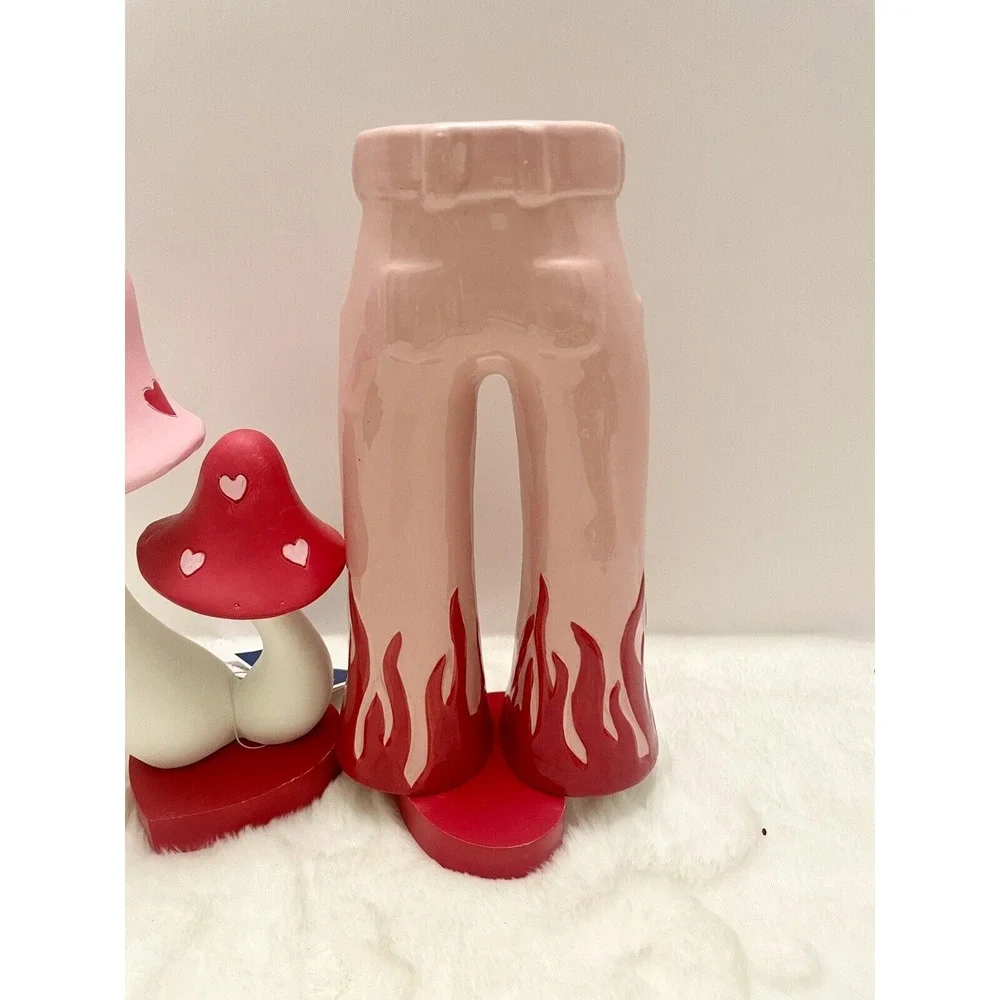 VALENTINES Day Ceramic Hot Pants‎ Vase Decor NEW